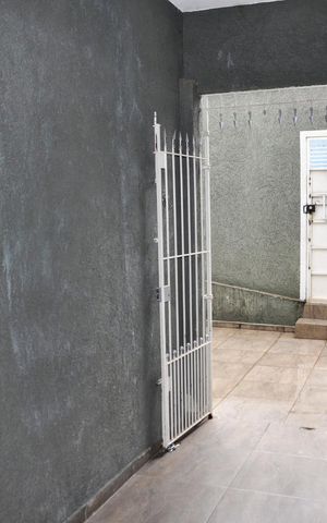 Casa à venda com 120m², 2 quartos e 2 vagas Casa à venda com 120m², 2 quartos e 2 vagasDetalhe - Hall Entrada