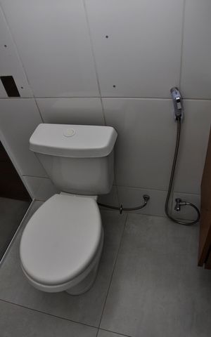 Casa à venda com 120m², 2 quartos e 2 vagas Casa à venda com 120m², 2 quartos e 2 vagasDetalhe - Banheiro Social