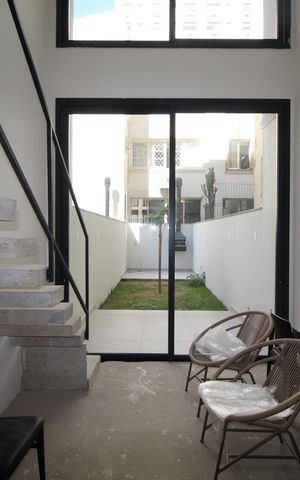 Apartamento à venda com 83m², 1 quarto e sem vagaSala