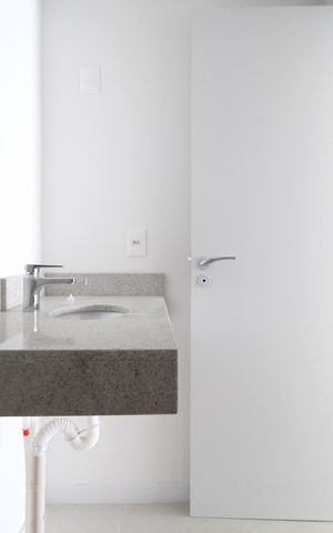 Apartamento à venda com 83m², 1 quarto e sem vagaBanheiro da Suíte 1