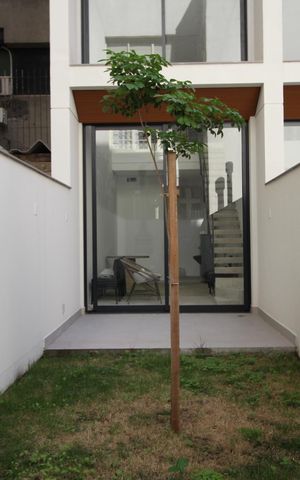 Apartamento à venda com 83m², 1 quarto e sem vagaQuintal