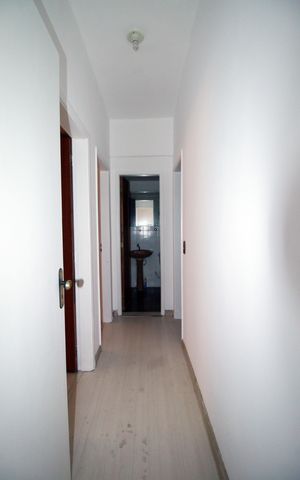 Apartamento à venda com 96m², 3 quartos e 1 vagaSala - Corredor