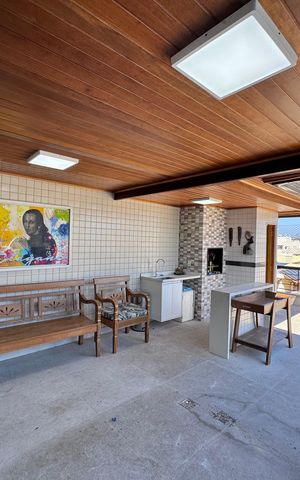 Apartamento à venda com 240m², 3 quartos e 3 vagasÁrea externa