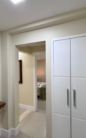 Apartamento à venda com 240m², 3 quartos e 3 vagasHall Íntimo