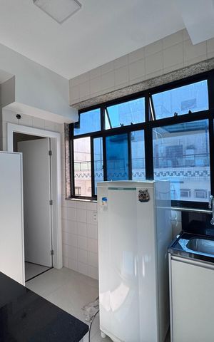 Apartamento à venda com 240m², 3 quartos e 3 vagasCozinha e Área de Serviço