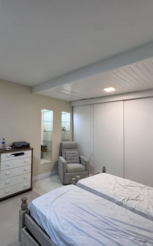 Apartamento à venda com 240m², 3 quartos e 3 vagasSuíte 2