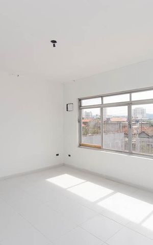 Casa à venda com 300m², 5 quartos e 2 vagas Casa à venda com 300m², 5 quartos e 2 vagasSala
