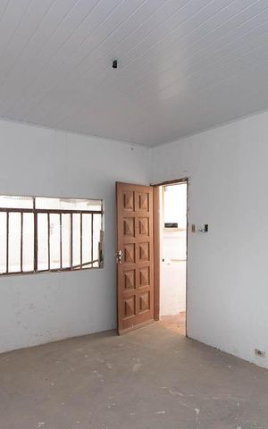 Casa à venda com 300m², 5 quartos e 2 vagas Casa à venda com 300m², 5 quartos e 2 vagasSala Casa 3
