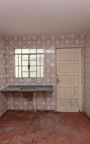 Casa à venda com 300m², 5 quartos e 2 vagas Casa à venda com 300m², 5 quartos e 2 vagasCozinha Casa 2
