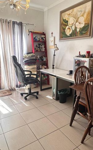Casa à venda com 101m², 3 quartos e 2 vagas