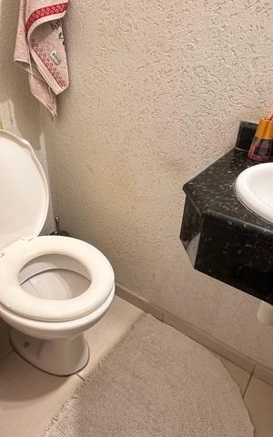 Casa à venda com 101m², 3 quartos e 2 vagas