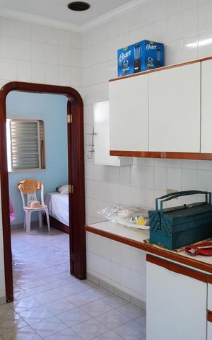 Casa para alugar com 542m², 5 quartos e 4 vagasCozinha
