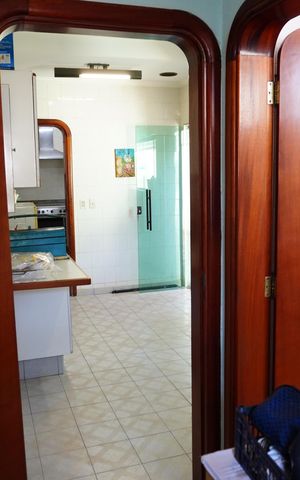 Casa para alugar com 542m², 5 quartos e 4 vagasQuarto de Serviço