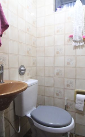 Casa à venda com 120m², 3 quartos e 4 vagasBanheiro