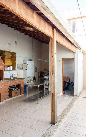 Casa à venda com 500m², 2 quartos e 3 vagasQuintal