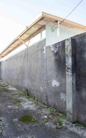 Casa à venda com 500m², 2 quartos e 3 vagasTerreno