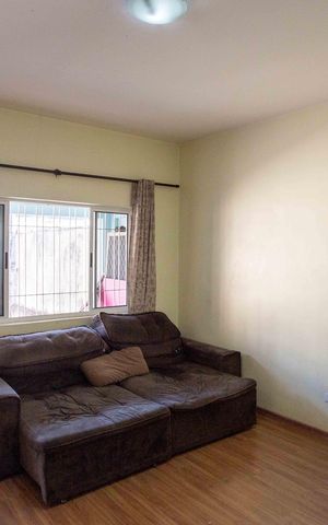 Casa à venda com 500m², 2 quartos e 3 vagasSala