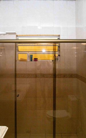 Casa à venda com 500m², 2 quartos e 3 vagasBanheiro
