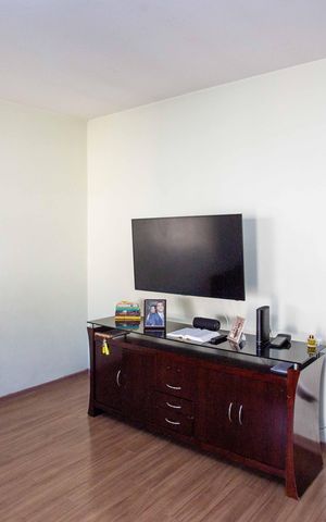 Casa à venda com 500m², 2 quartos e 3 vagasSala