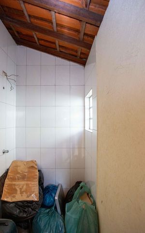 Casa à venda com 500m², 2 quartos e 3 vagasBanheiro de serviço