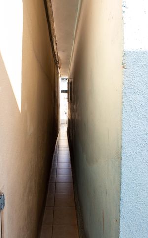 Casa à venda com 500m², 2 quartos e 3 vagasCorredor