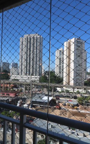 Apartamento à venda com 64m², 2 quartos e 1 vagaVaranda