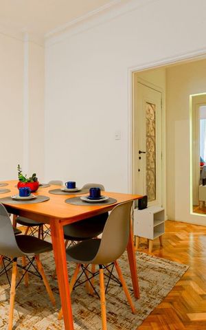 Apartamento à venda com 110m², 3 quartos e sem vaga Apartamento à venda com 110m², 3 quartos e sem vagaSala