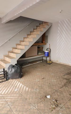 Casa à venda com 150m², 5 quartos e 2 vagasGaragem