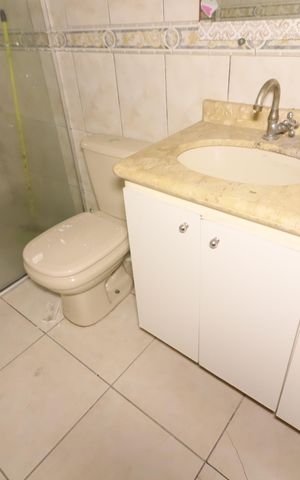 Casa à venda com 150m², 5 quartos e 2 vagasBanheiro da Suíte 1
