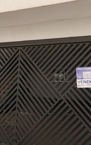 Casa à venda com 150m², 5 quartos e 2 vagasFachada