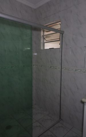 Casa à venda com 150m², 5 quartos e 2 vagasBanheiro 2