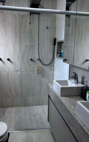 Casa de condomínio para alugar com 260m², 4 quartos e 3 vagasBanheiro
