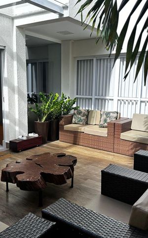 Casa de condomínio para alugar com 260m², 4 quartos e 3 vagasÁrea externa