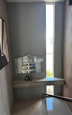 Casa de condomínio para alugar com 260m², 4 quartos e 3 vagasQuarto