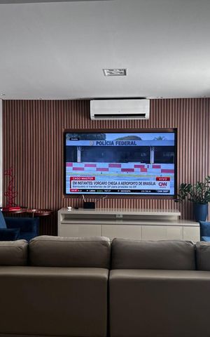 Casa de condomínio para alugar com 260m², 4 quartos e 3 vagasSala