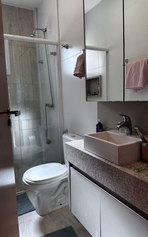 Casa de condomínio para alugar com 260m², 4 quartos e 3 vagasBanheiro