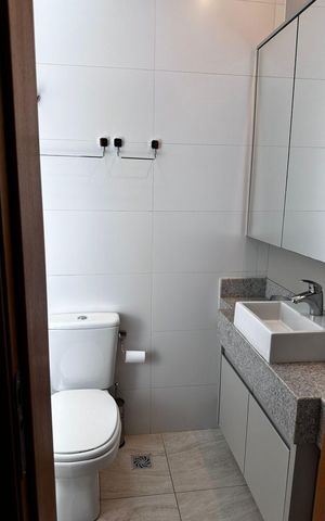 Casa de condomínio para alugar com 260m², 4 quartos e 3 vagasBanheiro