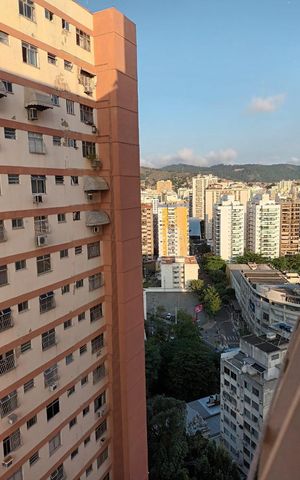 Apartamento à venda com 60m², 2 quartos e 1 vaga Apartamento à venda com 60m², 2 quartos e 1 vagaVista da janela