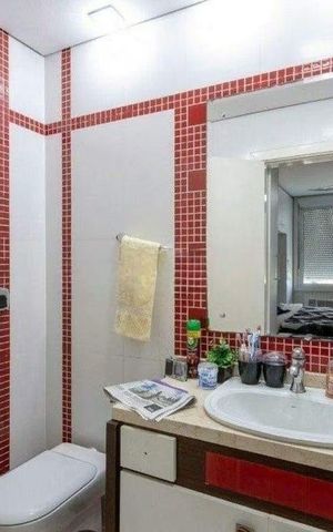 Apartamento à venda com 225m², 3 quartos e 2 vagas Apartamento à venda com 225m², 3 quartos e 2 vagasBanheiro 2