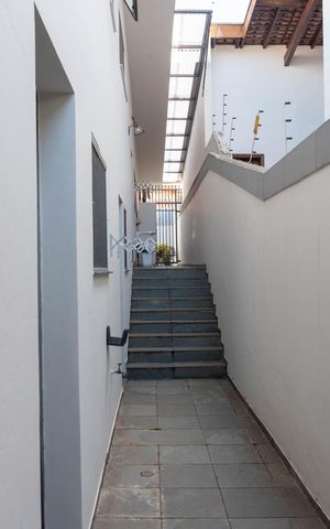 Casa à venda com 300m², 3 quartos e 4 vagas Casa à venda com 300m², 3 quartos e 4 vagasÁrea de Serviço