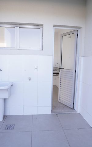 Casa de condomínio para alugar com 209m², 3 quartos e 4 vagas