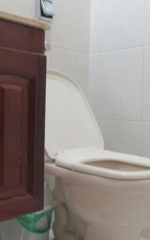 Casa à venda com 205m², 4 quartos e 2 vagasBanheiro 2