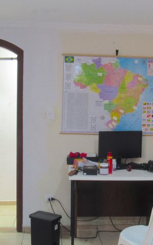 Casa à venda com 205m², 4 quartos e 2 vagasQuarto 1
