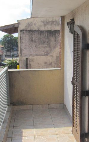 Casa à venda com 205m², 4 quartos e 2 vagasQuarto 3 - Varanda