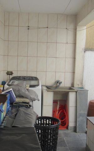 Casa à venda com 205m², 4 quartos e 2 vagasÁrea de Serviço