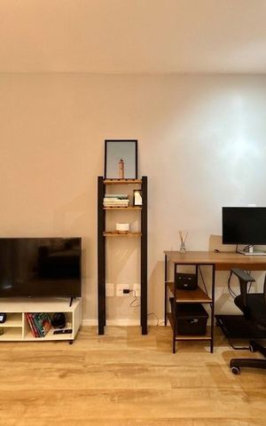 Apartamento à venda com 24m², 1 quarto e sem vaga Apartamento à venda com 24m², 1 quarto e sem vagaSala / Quarto