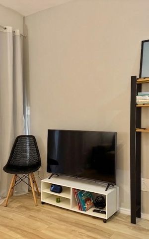 Apartamento à venda com 24m², 1 quarto e sem vaga Apartamento à venda com 24m², 1 quarto e sem vagaSala / Quarto