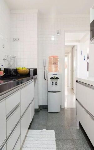 Apartamento à venda com 105m², 3 quartos e 2 vagas Apartamento à venda com 105m², 3 quartos e 2 vagasCozinha