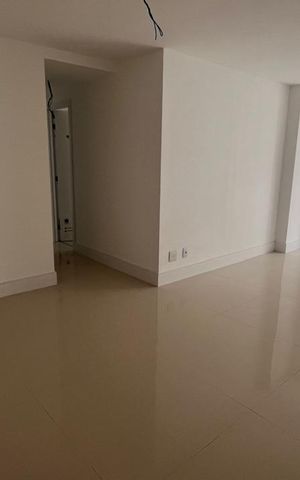 Apartamento à venda com 83m², 2 quartos e 1 vaga Apartamento à venda com 83m², 2 quartos e 1 vagaSala