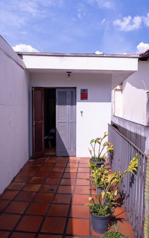 Casa à venda com 126m², 2 quartos e 2 vagas